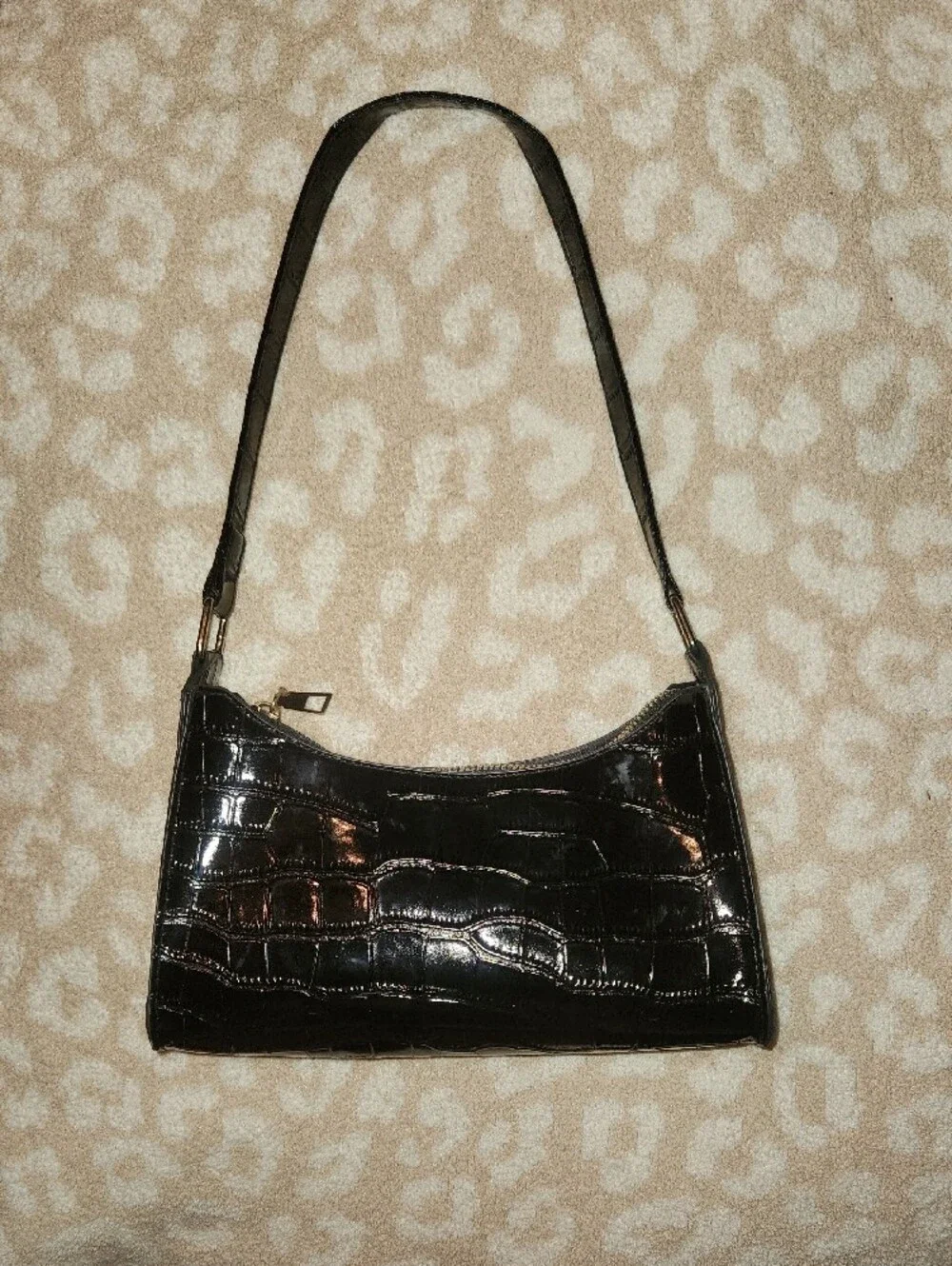 N/A sleek black